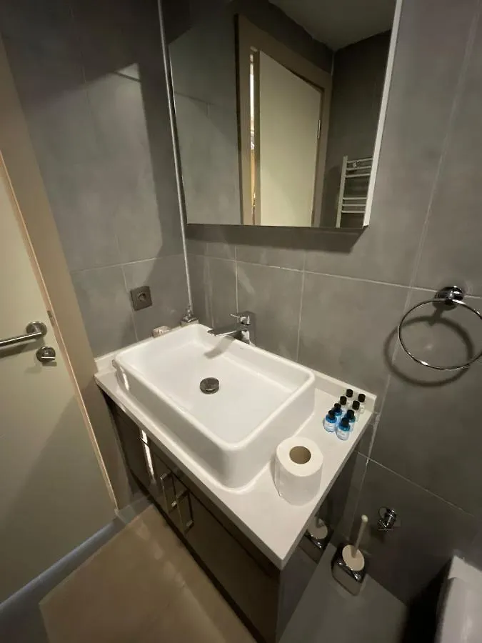 Luxury 2-Bedroom Apartment In Prime Suites Near Mall Of Istanbul - 87 0*,  Turkey