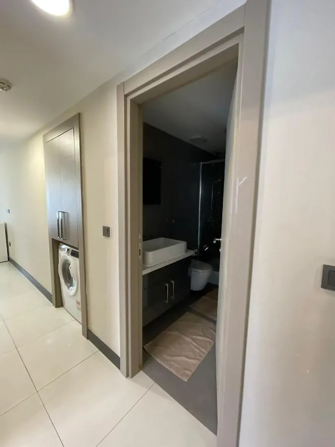 Luxury 2-Bedroom Apartment In Prime Suites Near Mall Of Istanbul - 87